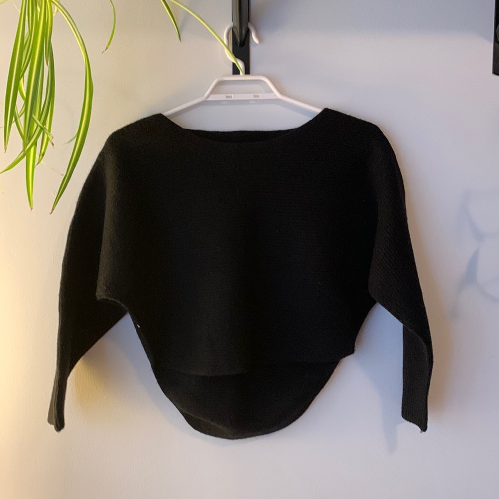 *Cashmere** Cropped Sweater